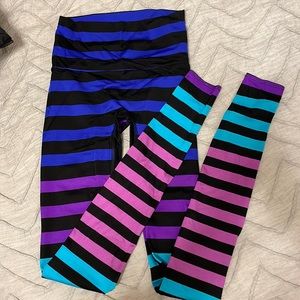 K Deer Stripe Leggings